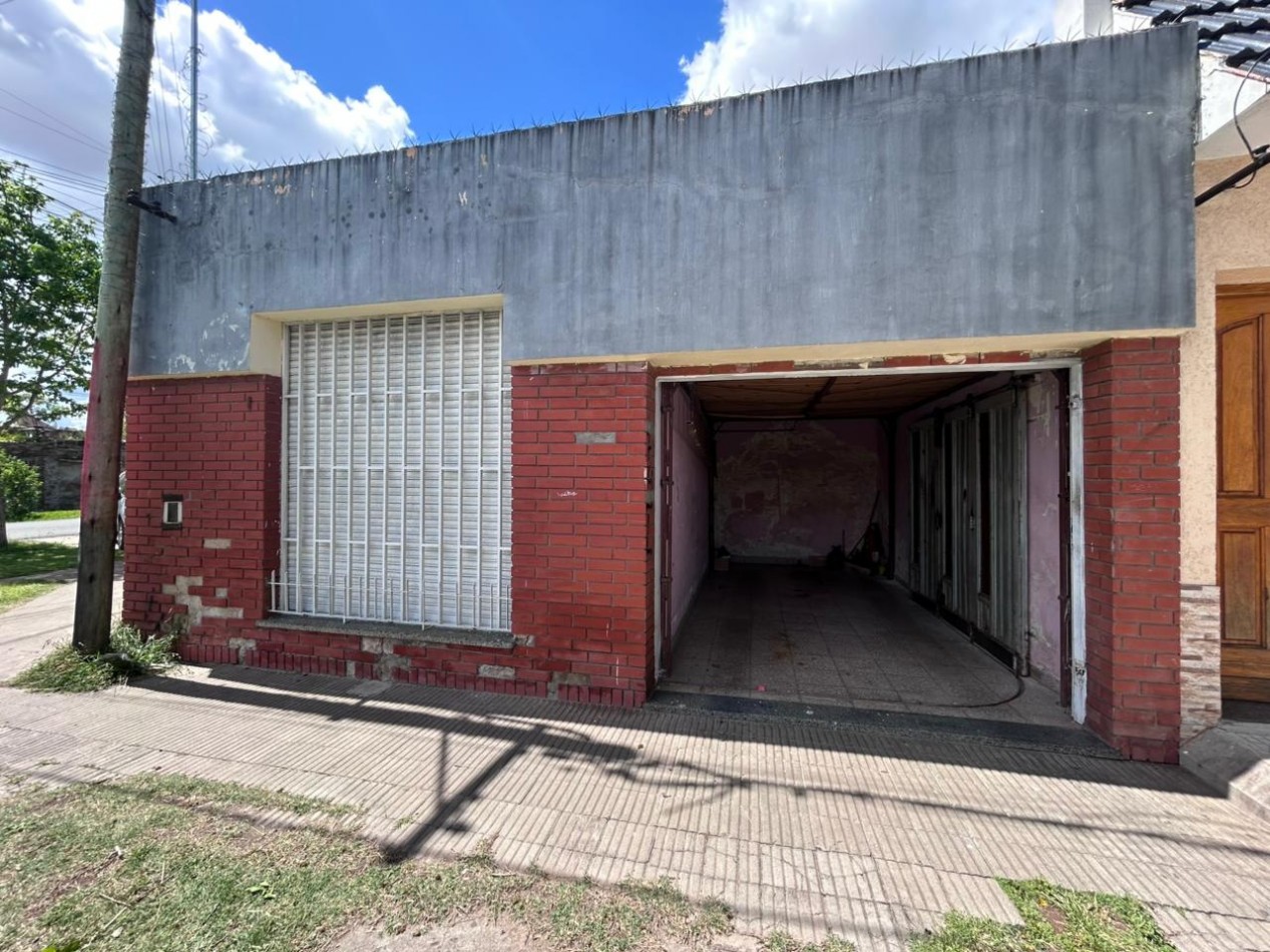 Pte Quintana 3600, 4 dormitorios + local comercial amplio.