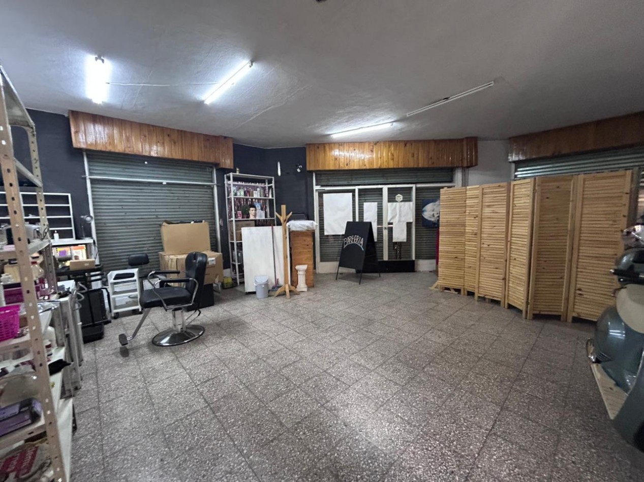 Pte Quintana 3600, 4 dormitorios + local comercial amplio.