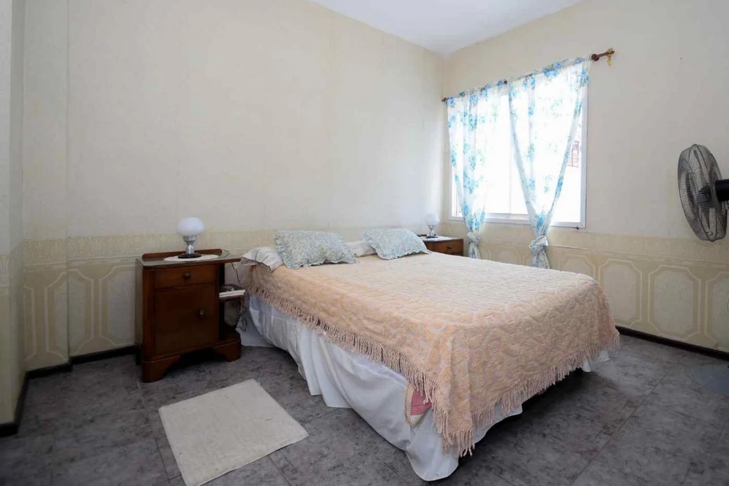 Zeballos 1900, excelente ubicacion, zona centro, dos dormitorios.