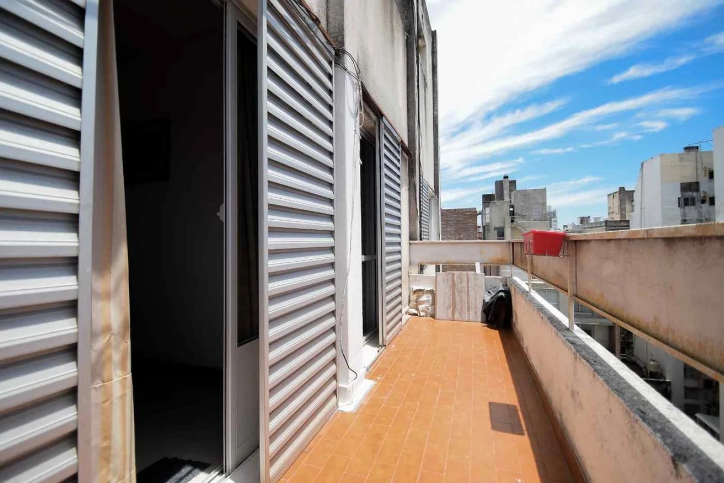 Zeballos 1900, excelente ubicacion, zona centro, dos dormitorios.