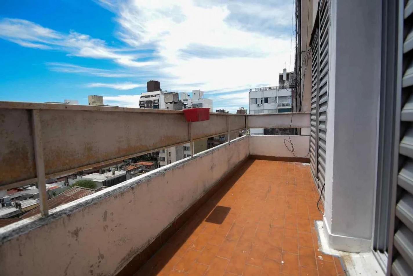 Zeballos 1900, excelente ubicacion, zona centro, dos dormitorios.