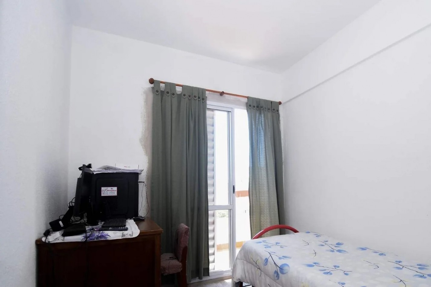 Zeballos 1900, excelente ubicacion, zona centro, dos dormitorios.