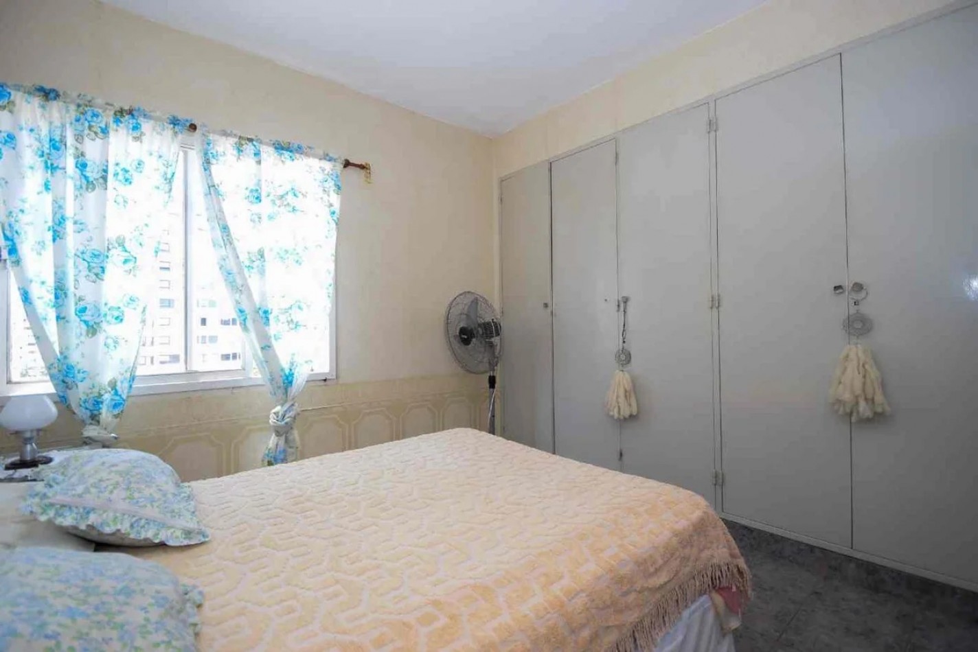 Zeballos 1900, excelente ubicacion, zona centro, dos dormitorios.