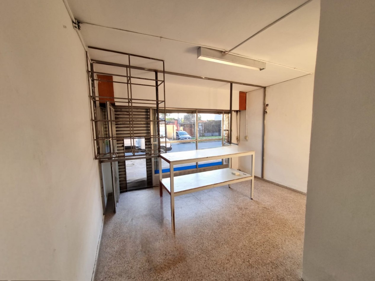 Fraga 2100, Local comercial en alquiler, 25 m2. 