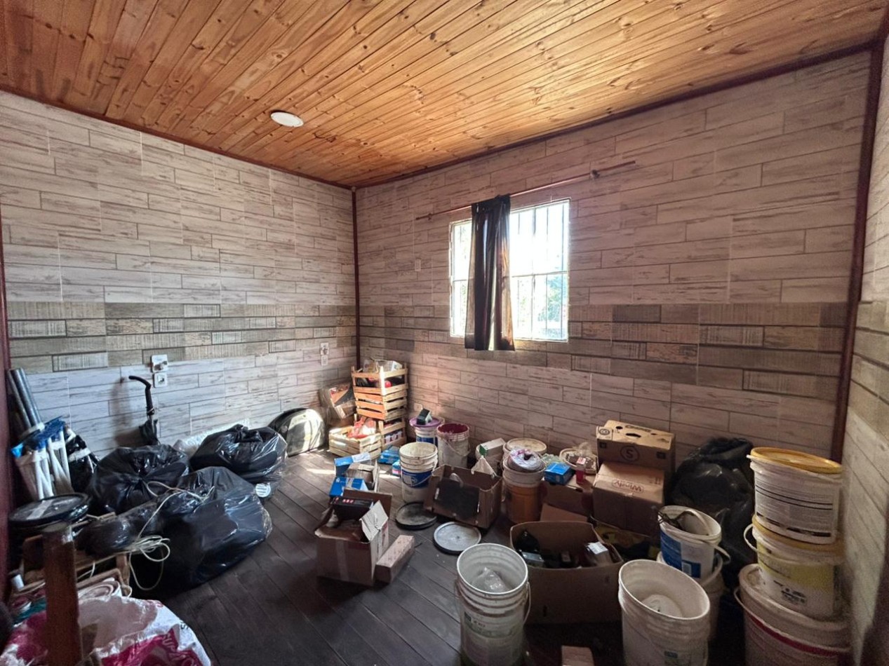 Fray Luis Beltran, Maipu 2200, casa 3 dormitorios + dos departamentos independientes.