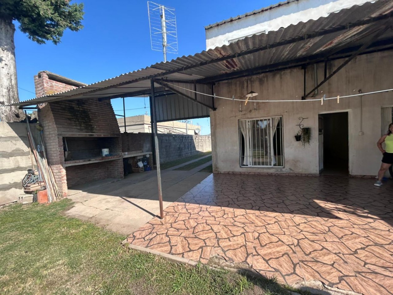 General Lagos, Sarmiento 500, dos dormitorios, patio. pileta.