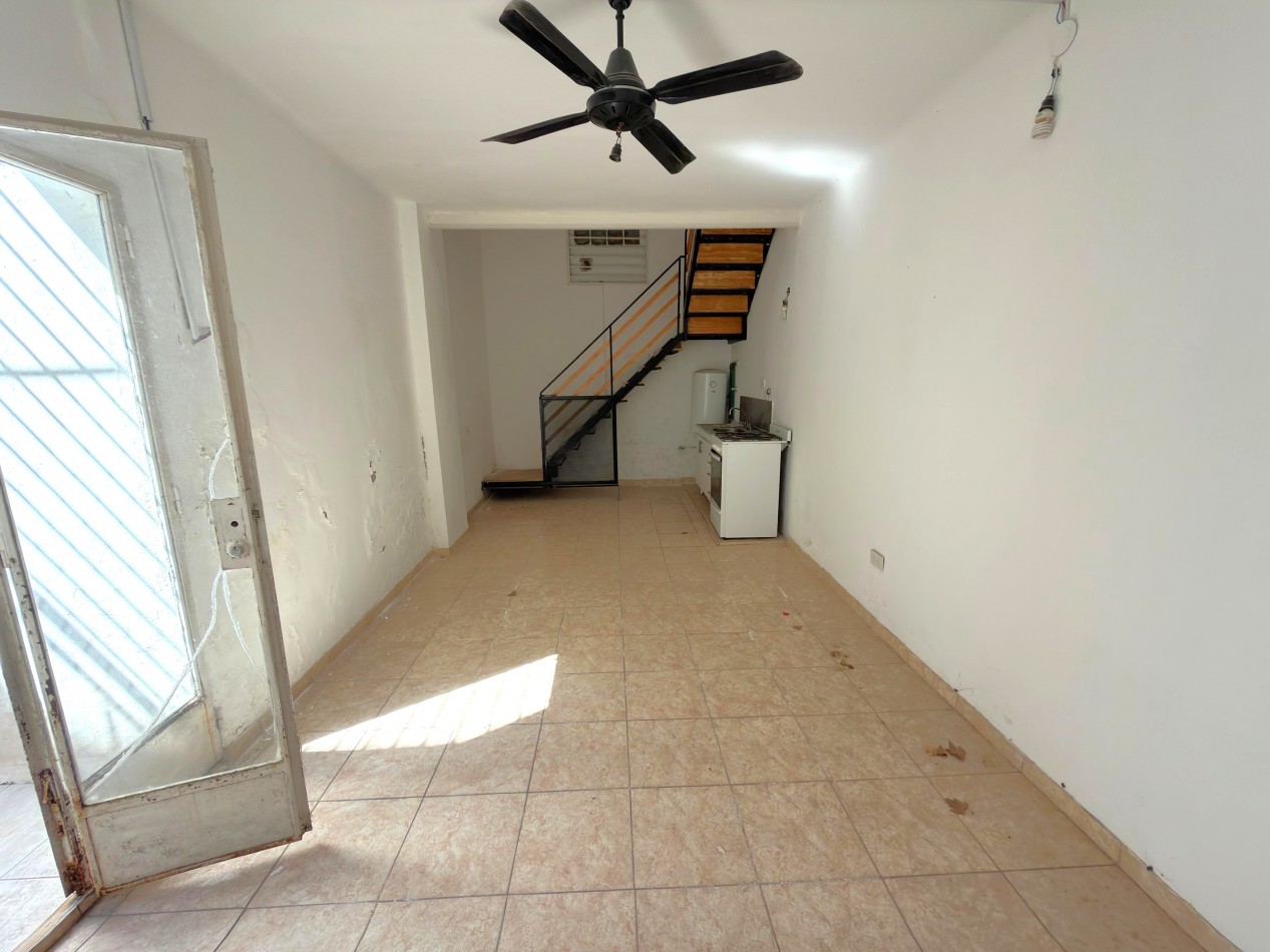 Callao 600, Departamento interno tipo duplex - 1 dormitorio 