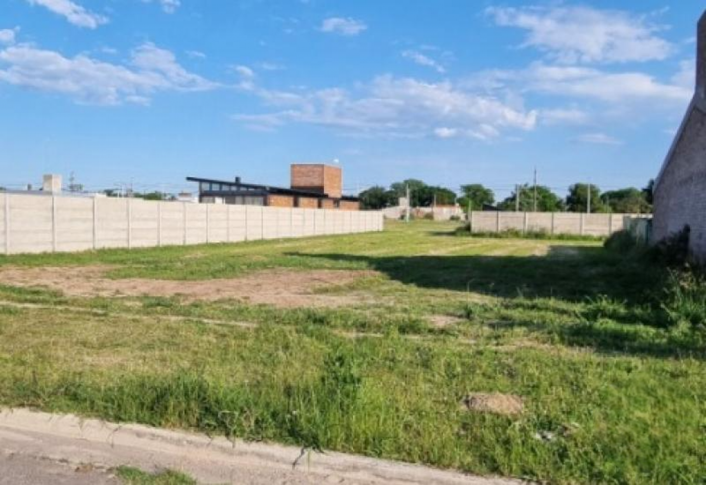 Arroyo Seco, dos terrenos amplios, barrio Posta del Arroyo