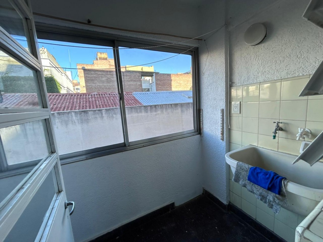 Departamento en Venta, 2 dormitorios - 3 de Febrero, Pueyrredon, Barrio Lourdes.