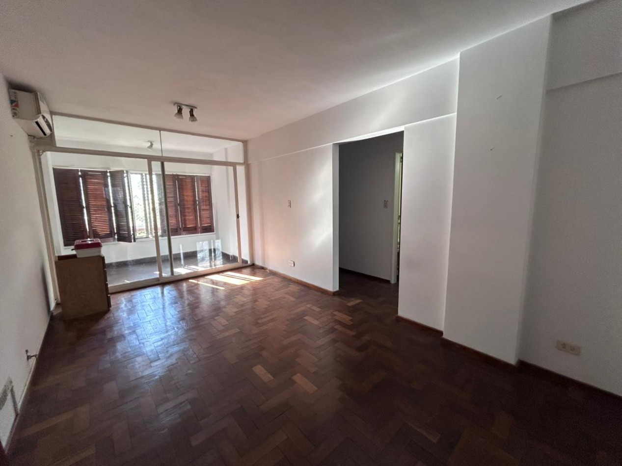 Departamento en Venta, 2 dormitorios - 3 de Febrero, Pueyrredon, Barrio Lourdes.