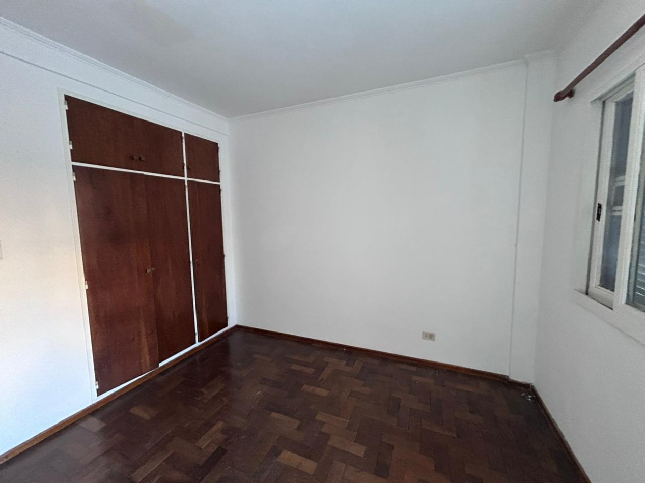 Departamento en Venta, 2 dormitorios - 3 de Febrero, Pueyrredon, Barrio Lourdes.