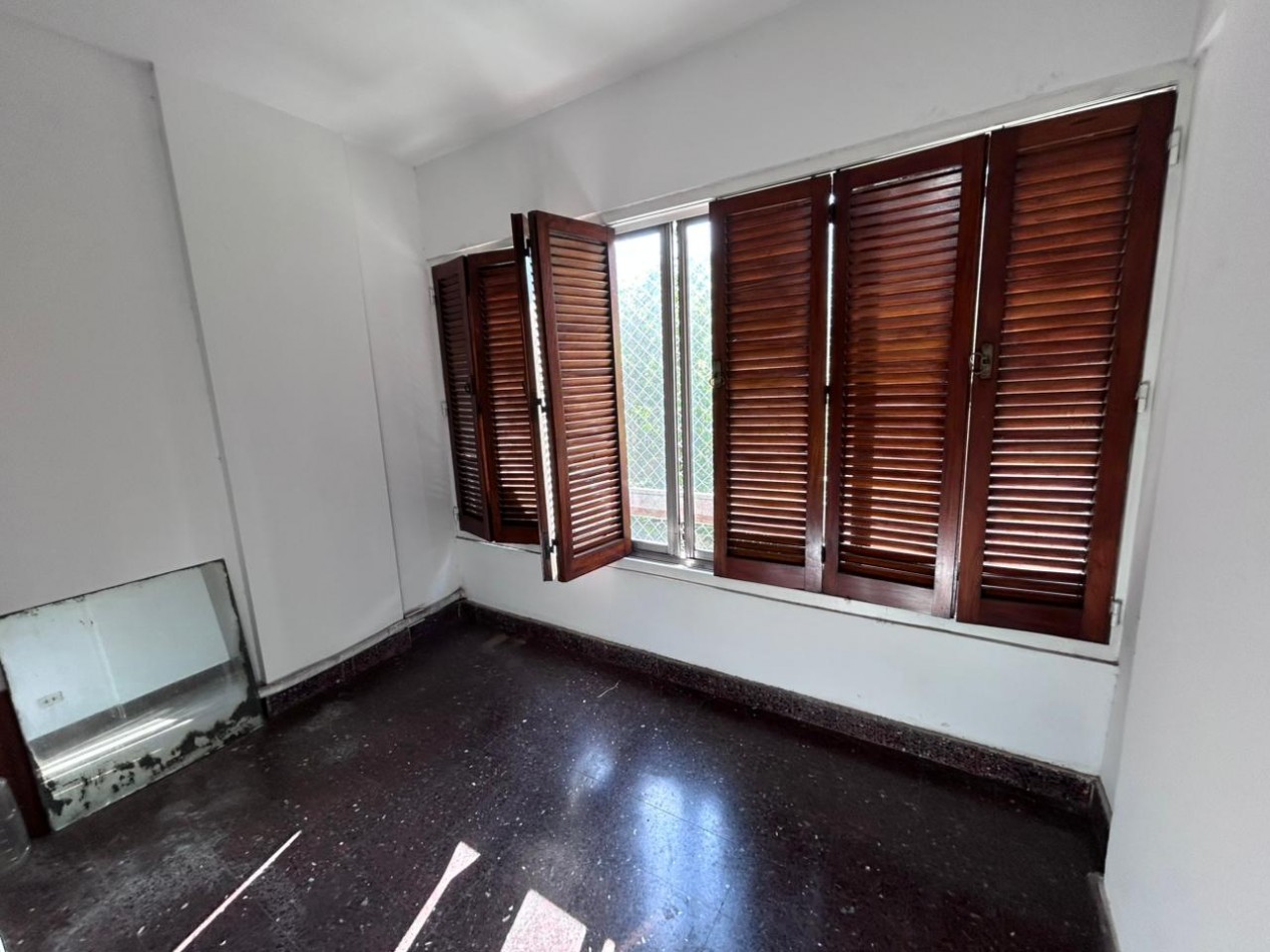 Departamento en Venta, 2 dormitorios - 3 de Febrero, Pueyrredon, Barrio Lourdes.