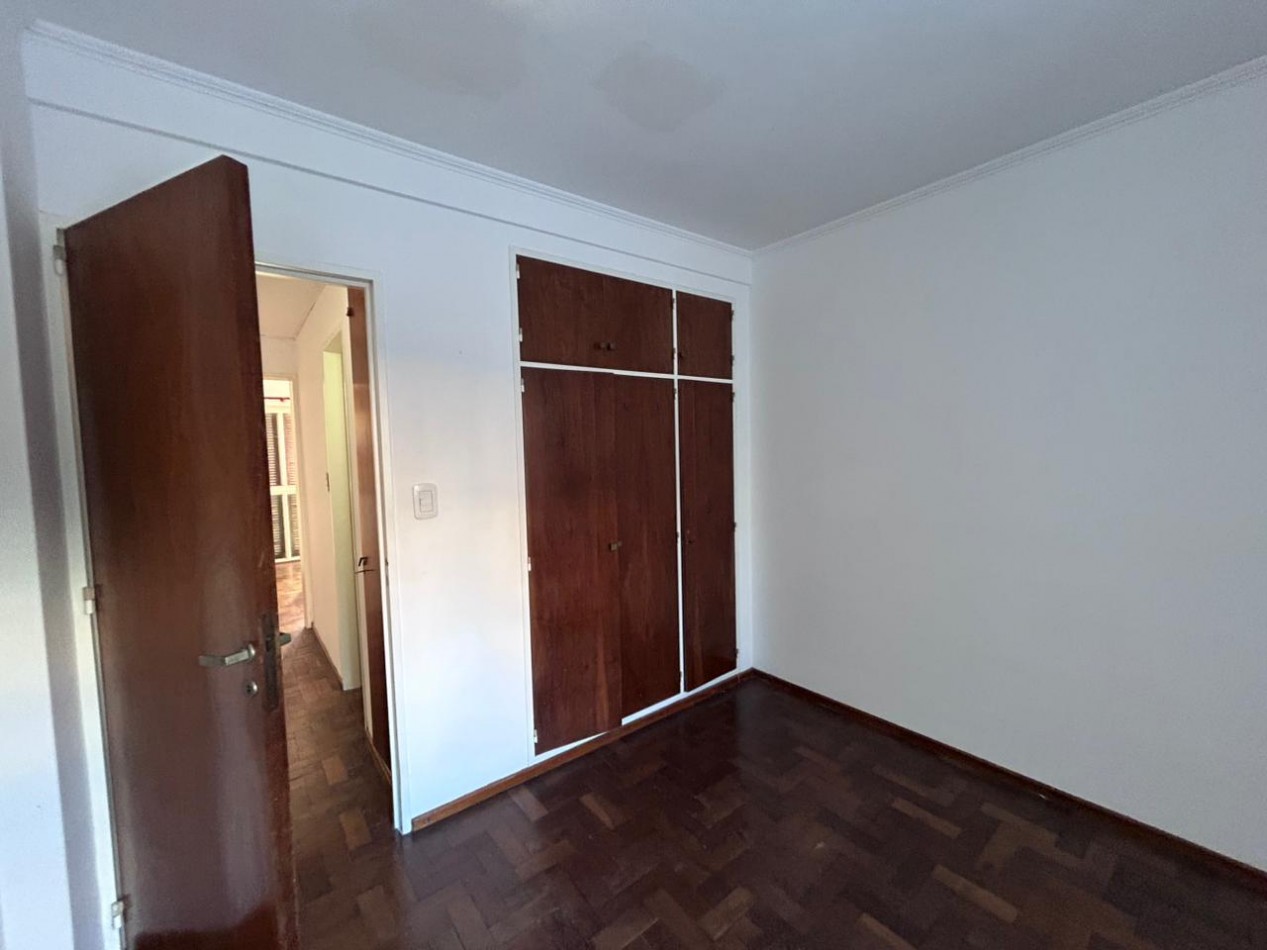 Departamento en Venta, 2 dormitorios - 3 de Febrero, Pueyrredon, Barrio Lourdes.