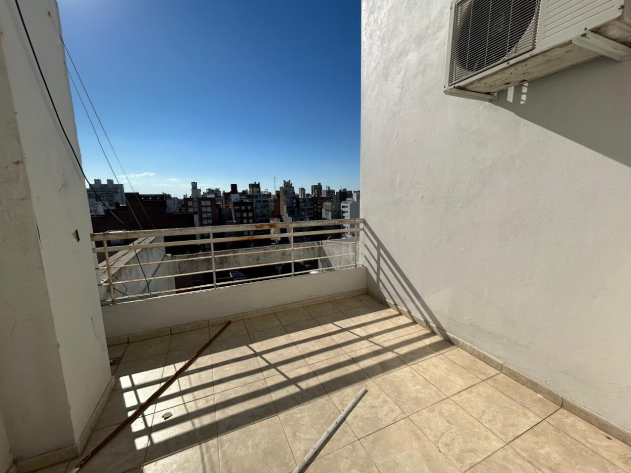 Dorrego 1300, Duplex en 11vo piso, dos dormitorios, balcones.