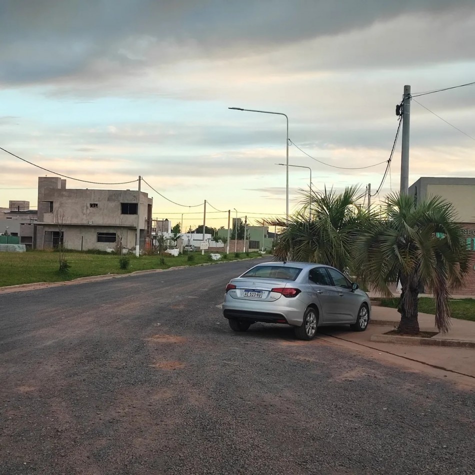 Pueblo Esther, Barrio Jardines de Esther, dos terrenos a la venta 300 m2.