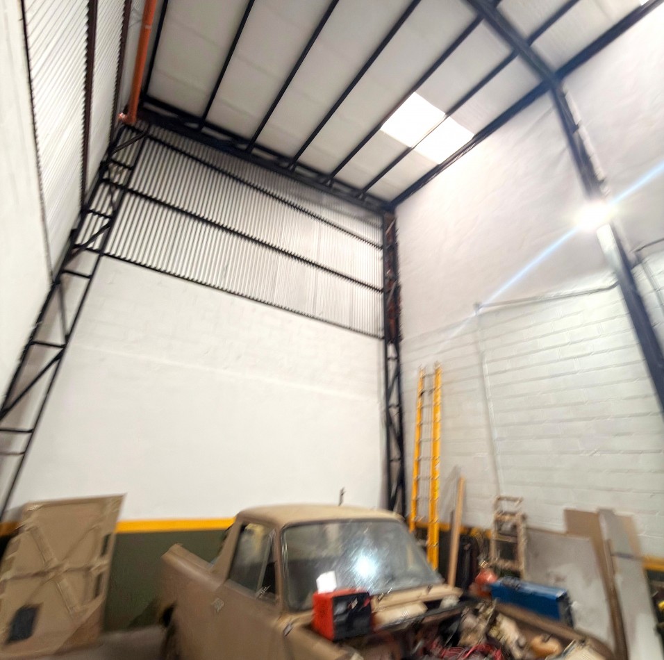 A estrenar, Galpon 110M2, en venta - Union 2600, Rosario