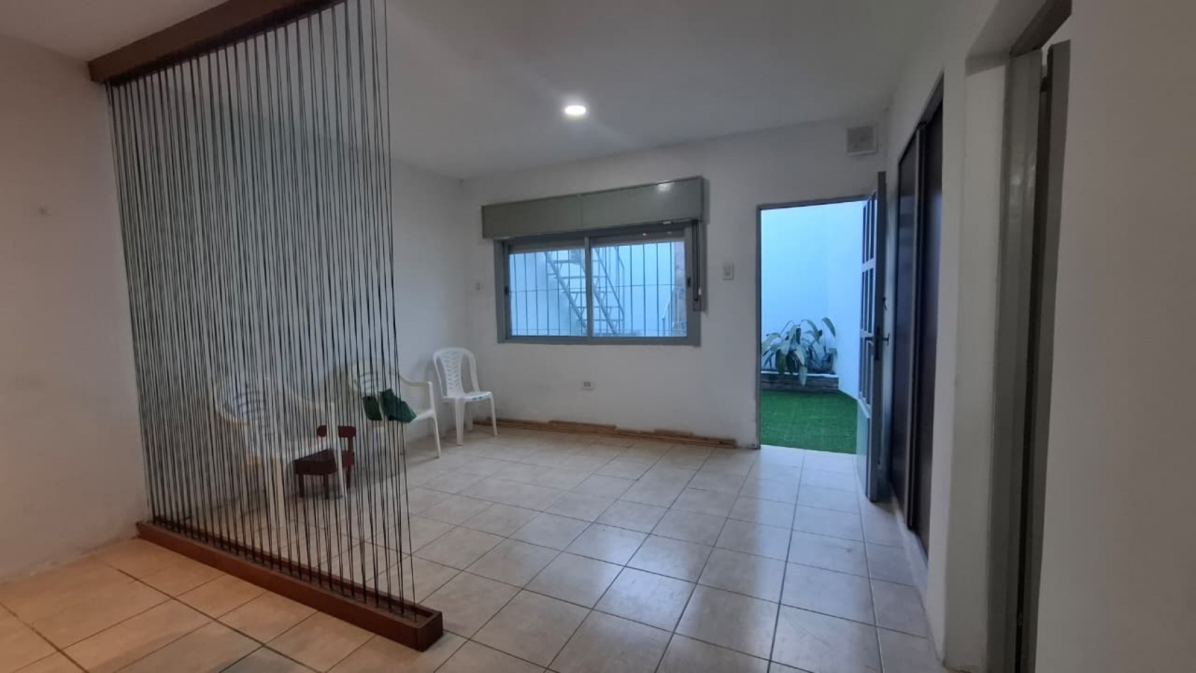 Pje Wood 4000 (Avellaneda 2200) Monoambiente interno con Patio y terraza con parrillero