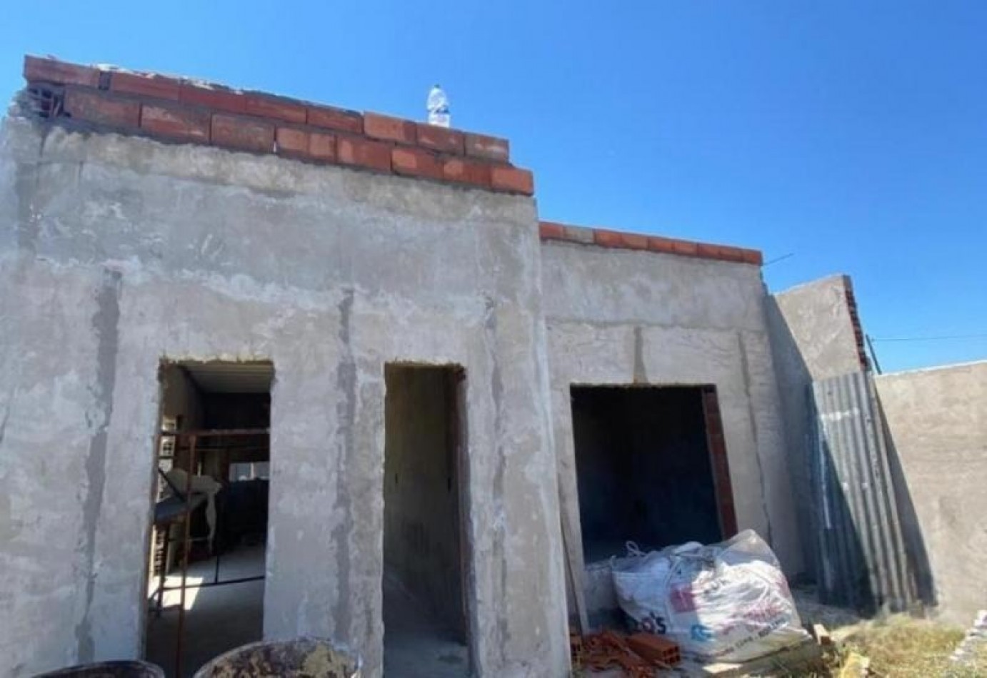 Casa en construccion en San Lorenzo, Timbues - 1 Dormitorio con patio!