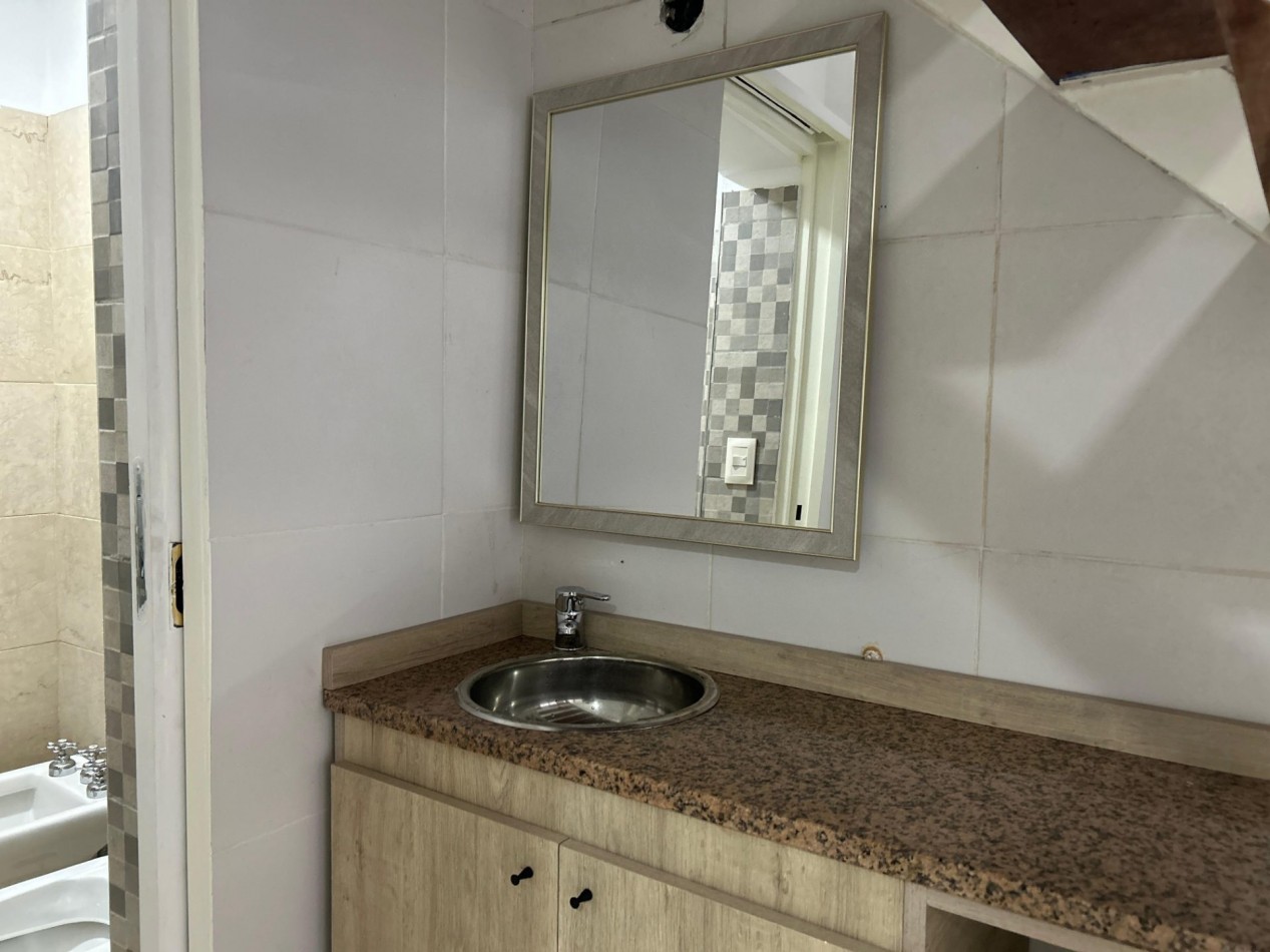 San Luis 2227 - Duplex de 1 Dormitorio con Patio 