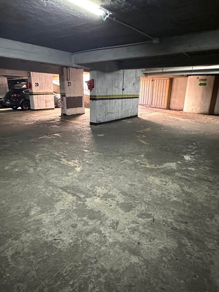 Cochera en venta en Corrientes 300 - Sin expensas