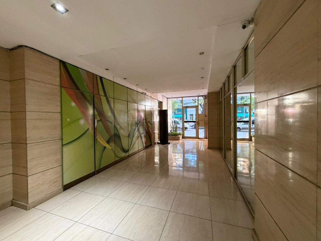 DEPARTAMENTO DE 3 DORMITORIOS, FRENTE , COCHERA Y AMENITIS, - PELLEGRINI 840; PISO 8 