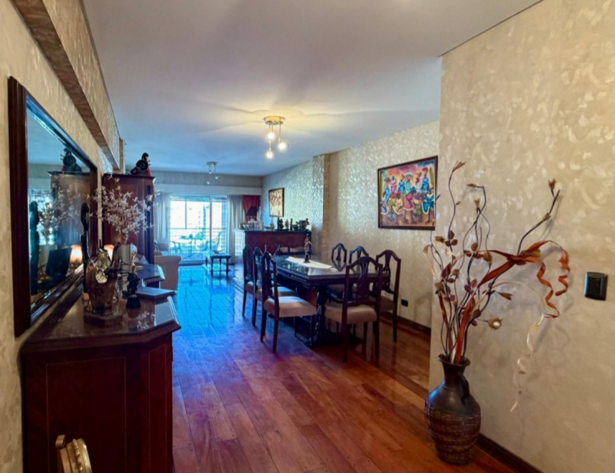 DEPARTAMENTO DE 3 DORMITORIOS, FRENTE , COCHERA Y AMENITIS, - PELLEGRINI 840; PISO 8 