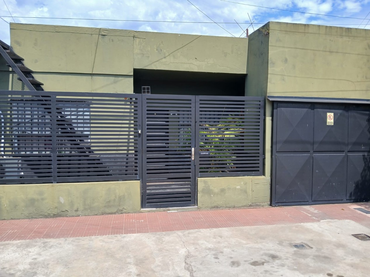 Miller 1400 Casa de 3 dormitorios - Zona Casiano Casas 
