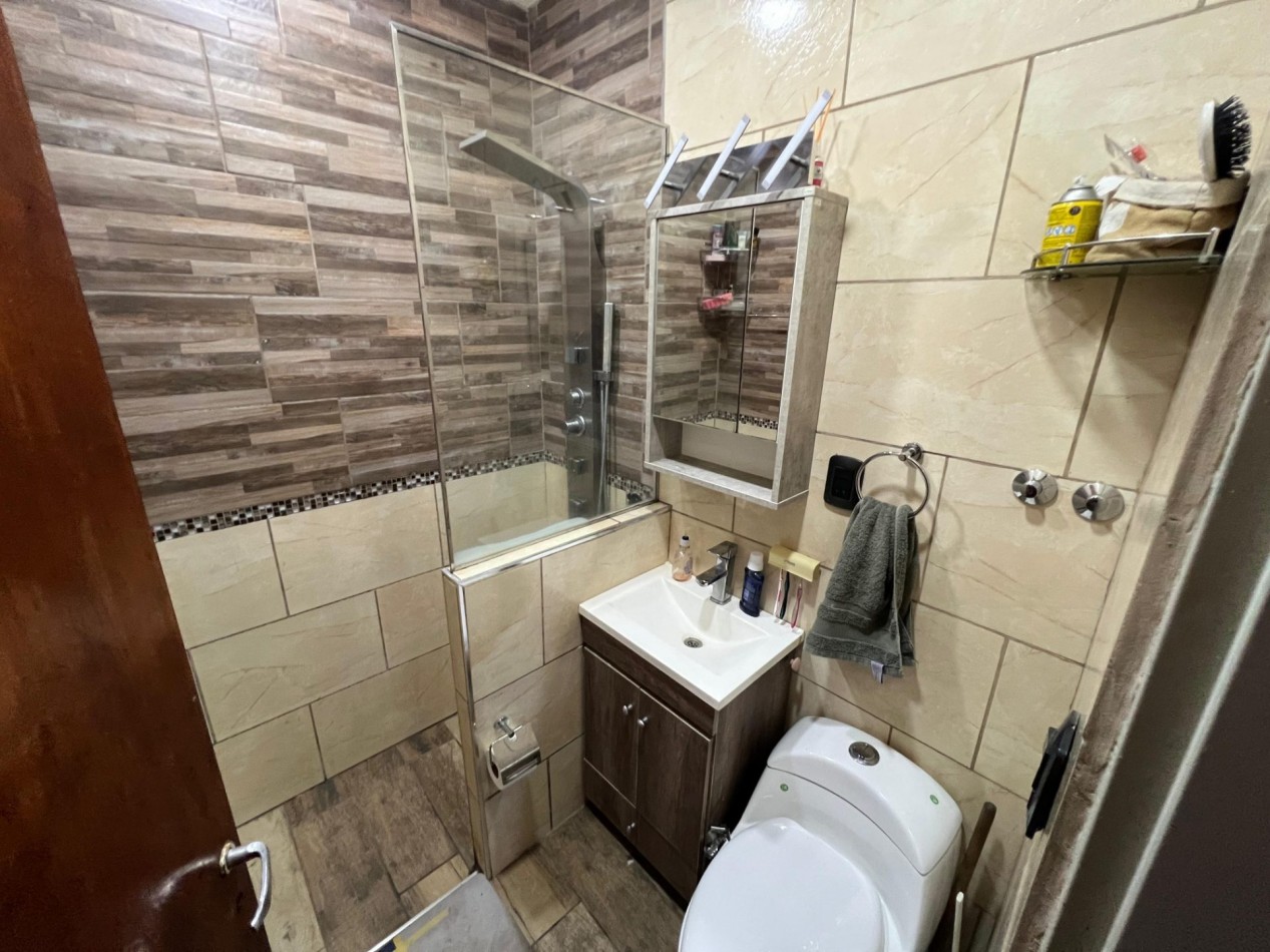 Miller 1400 Casa de 3 dormitorios - Zona Casiano Casas 
