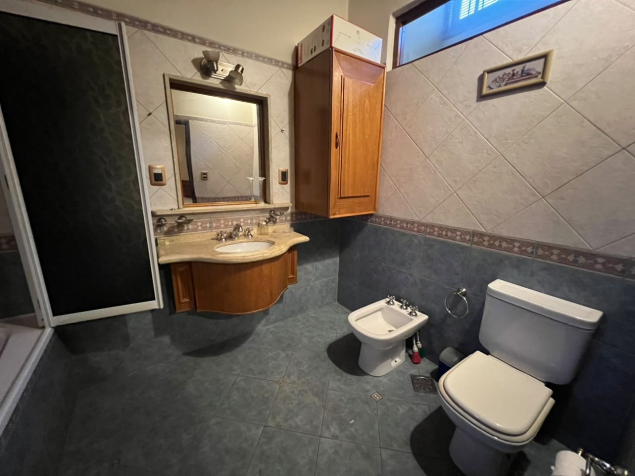 Casa en venta, 4 dormitorios - Gaboto 730, entre Laprida y Buenos Aires - Rosario