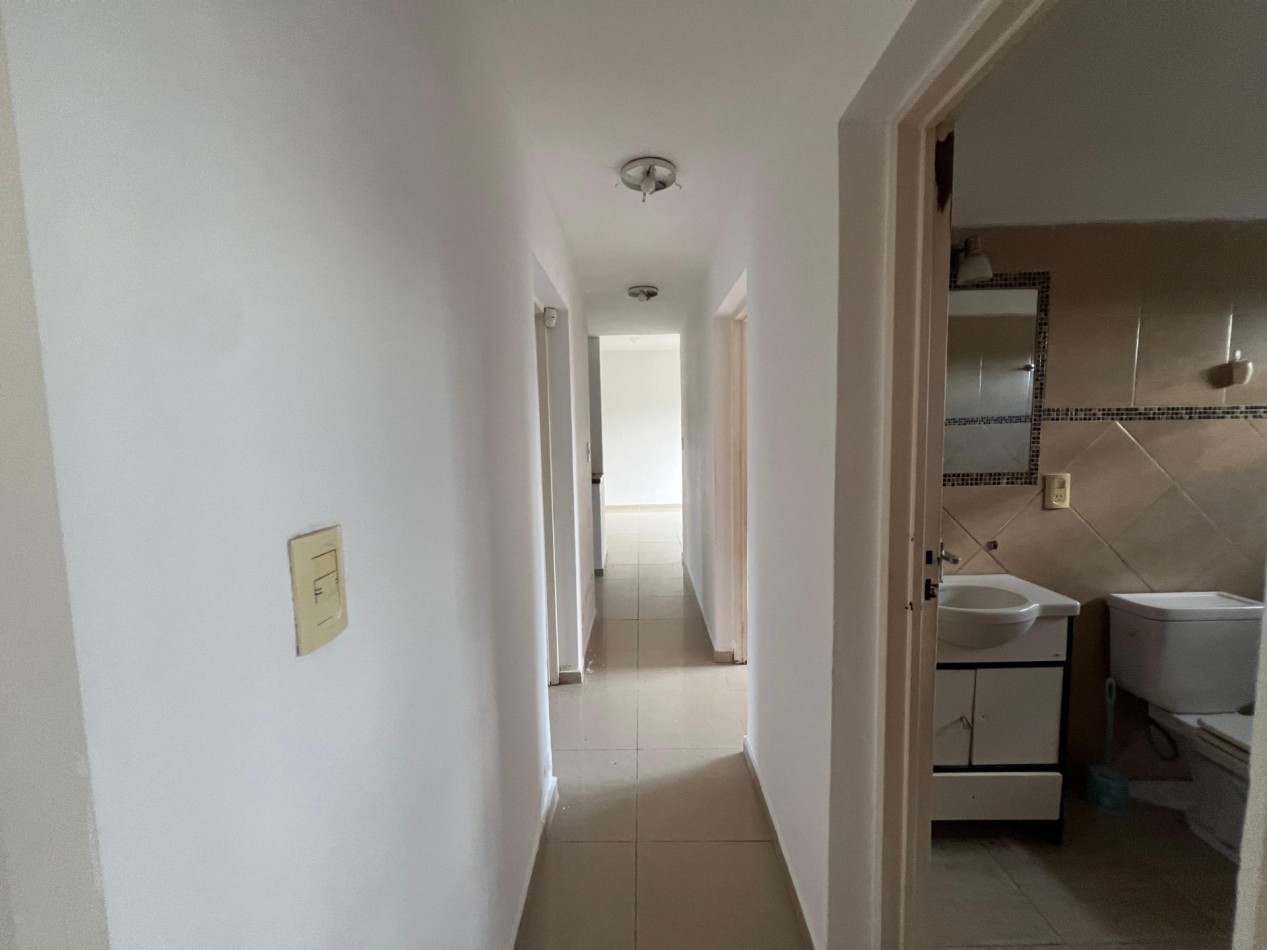 Tierra de sueños 2, M. L. King 2600. Moderna casa con 3 dormitorios, cochera, quincho y pileta!!
