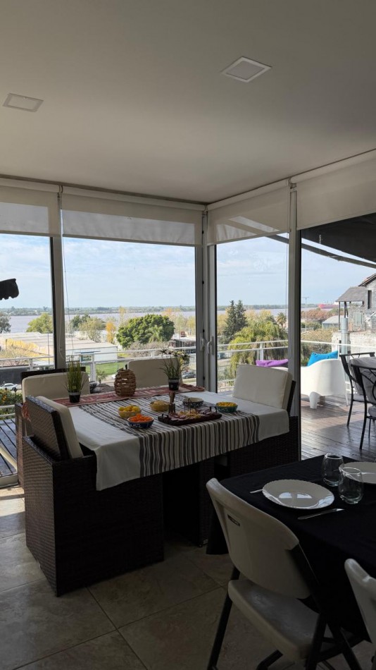 Alberdi, impresionante propiedad, con piscina y vista al Rio Parana