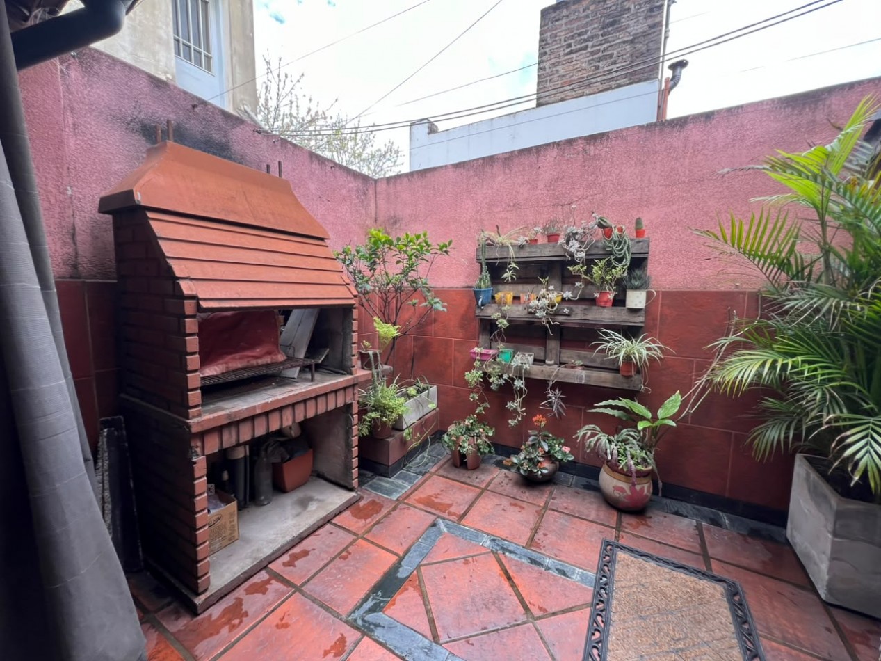 Propiedad de 3 dormitorios, parrillero, cochera.