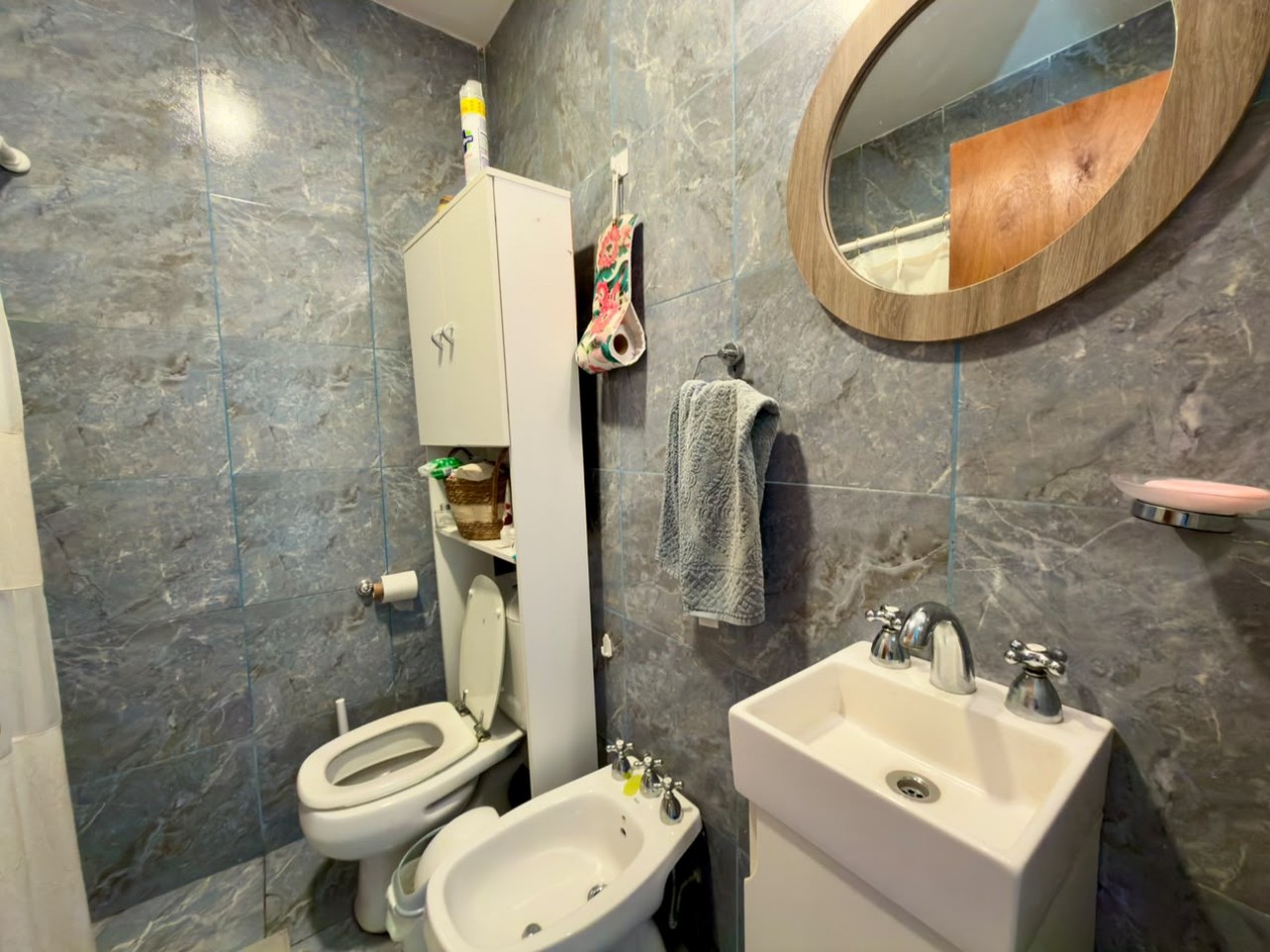 ALQUILER | CASA EN LA TOSCANA DE DOS DORMITORIOS + COCHERA 