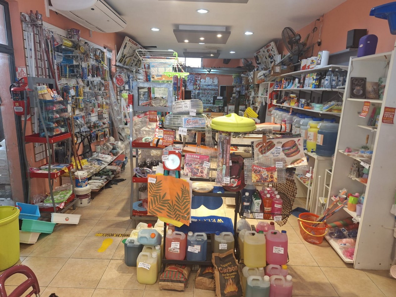 Fondo de comercio, cordoba 2400, Ferreteria y multirubro.