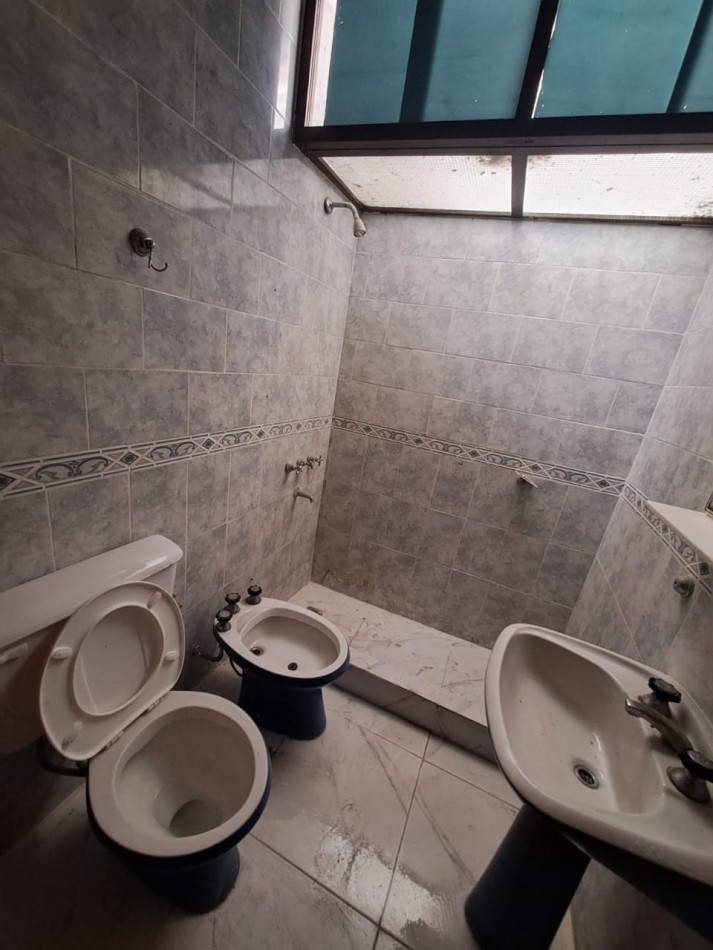 Sarmiento 400, Acebal - Casa de 3 dormitorios con garage, patio de invierno y parrillero