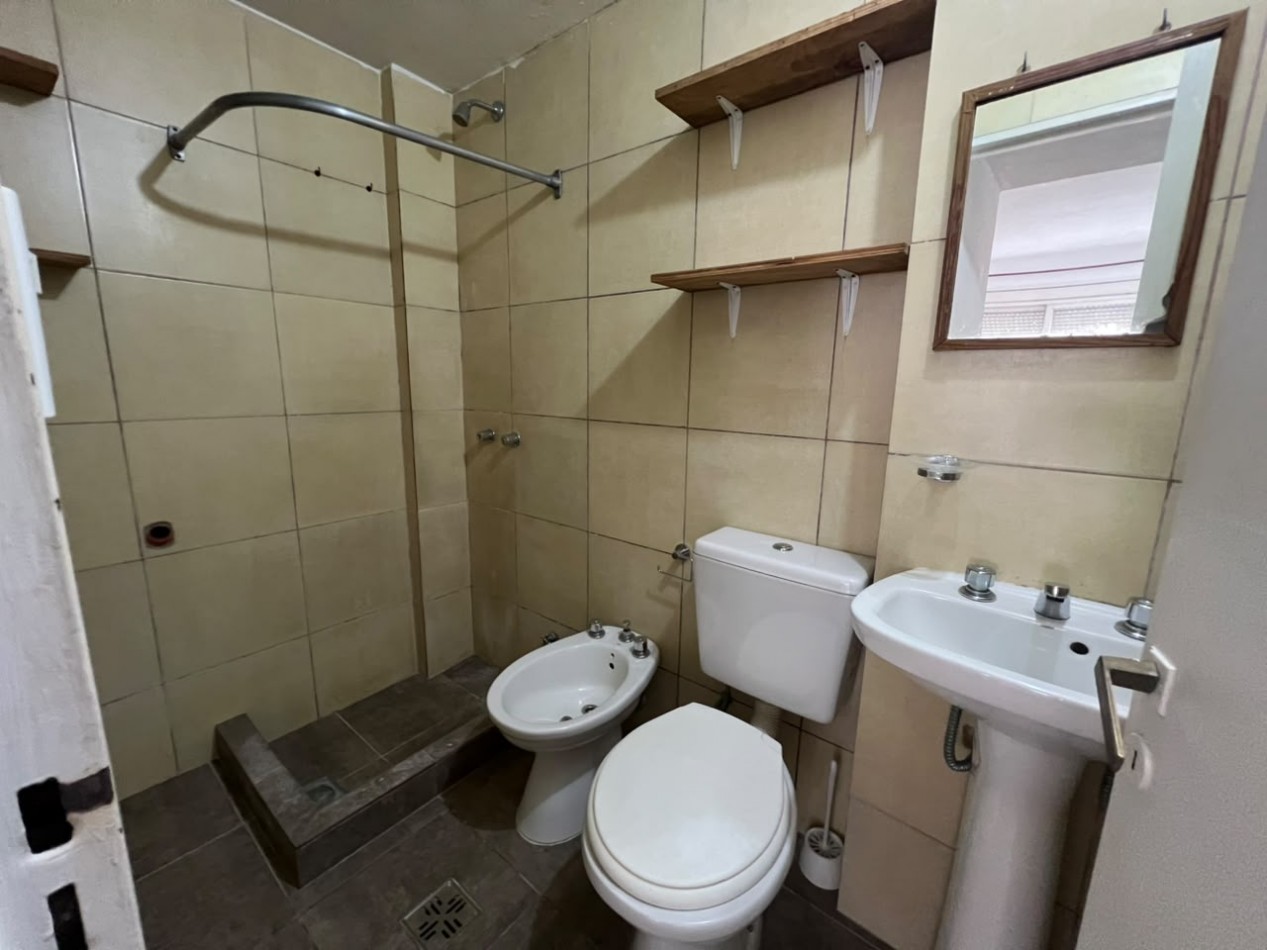 Suipacha 300, departamento 1 dormitorio. 