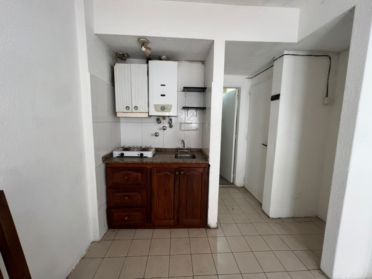 Suipacha 300, departamento 1 dormitorio. 