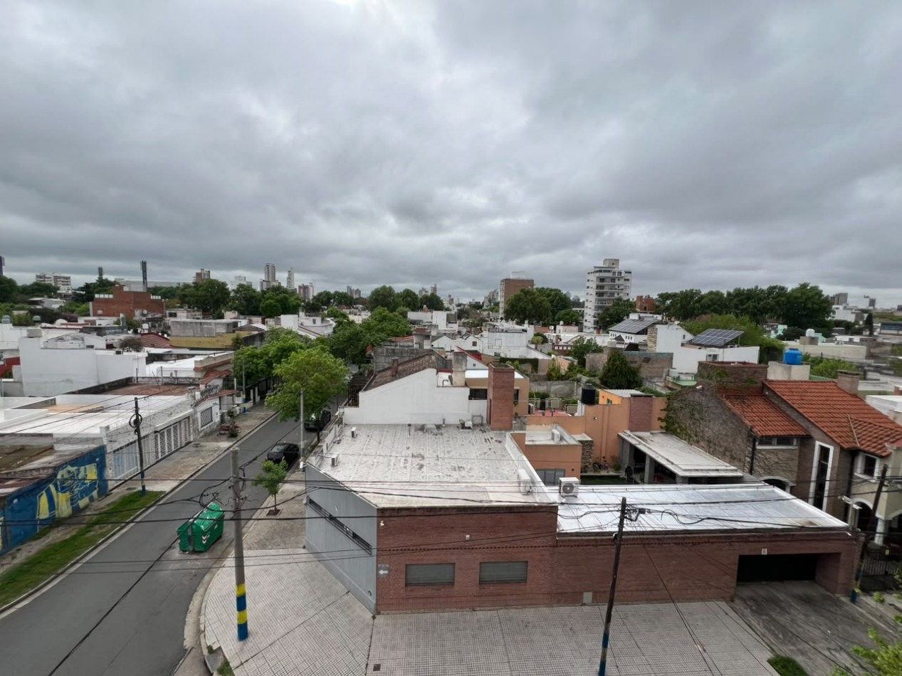 Ferreyra 900, esquina reconquista, dos dormitorios, luminoso, arroyito.