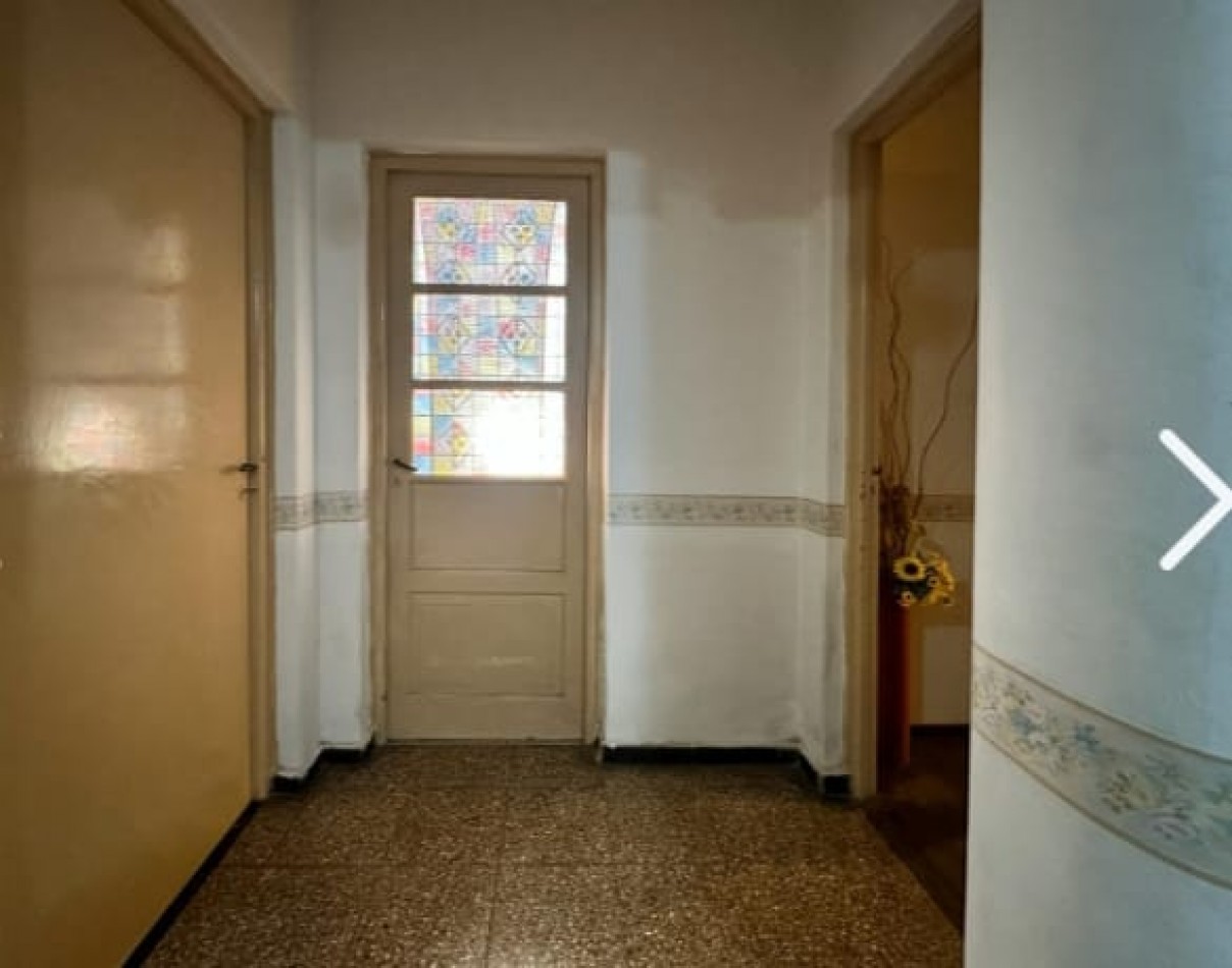 Casa Navarro 6900, Belgrano. 2 dormitorios + departamento independiente en venta 