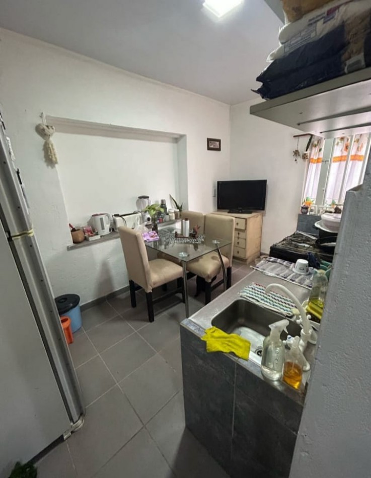 Casa Navarro 6900, Belgrano. 2 dormitorios + departamento independiente en venta 