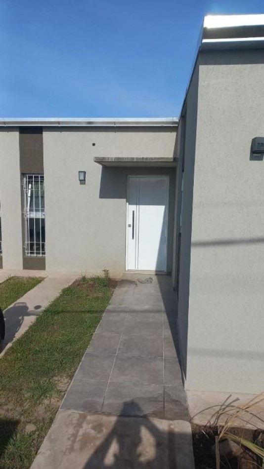 ALQUILER TEMPORARIO CASA EN ACEQUIAS - ROLDAN 
