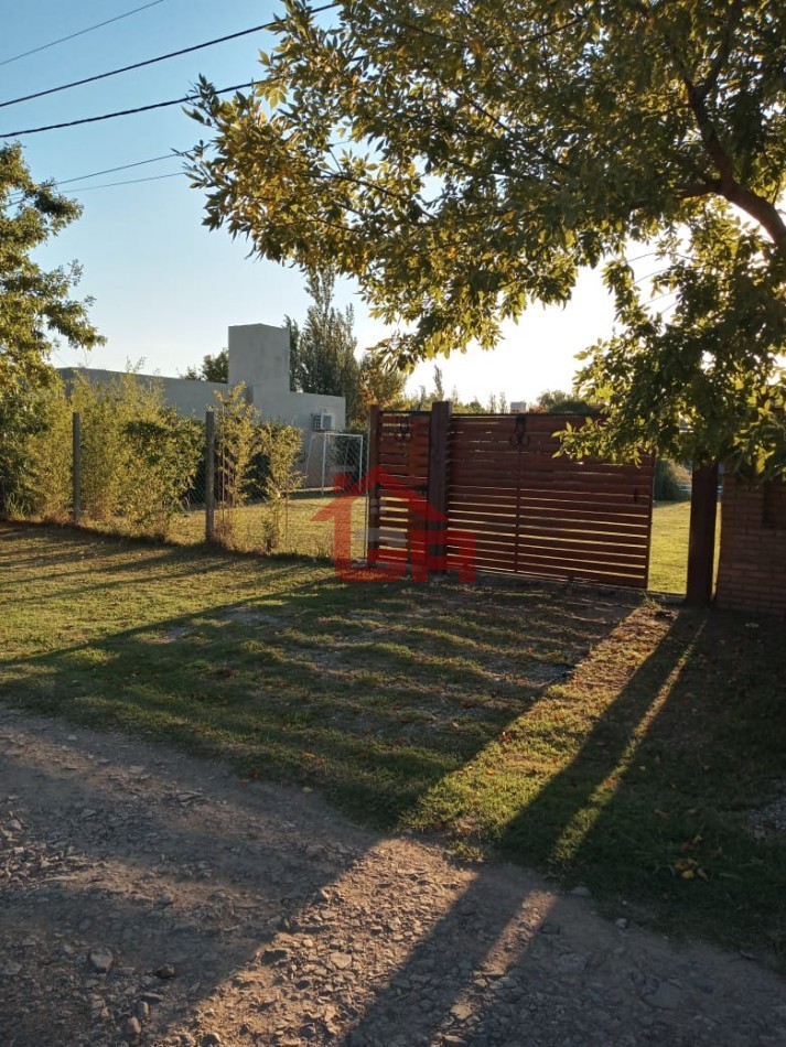 Punta Chacra, Roldan - Casa con pileta y 1 dormitorio, sobre terreno de 518 m²