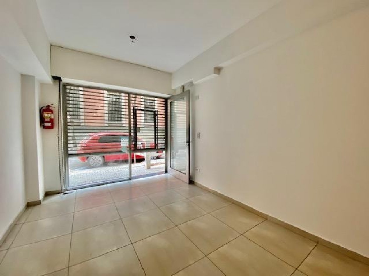 Jujuy 1600, Local Comercial, inmejorable ubicacion 