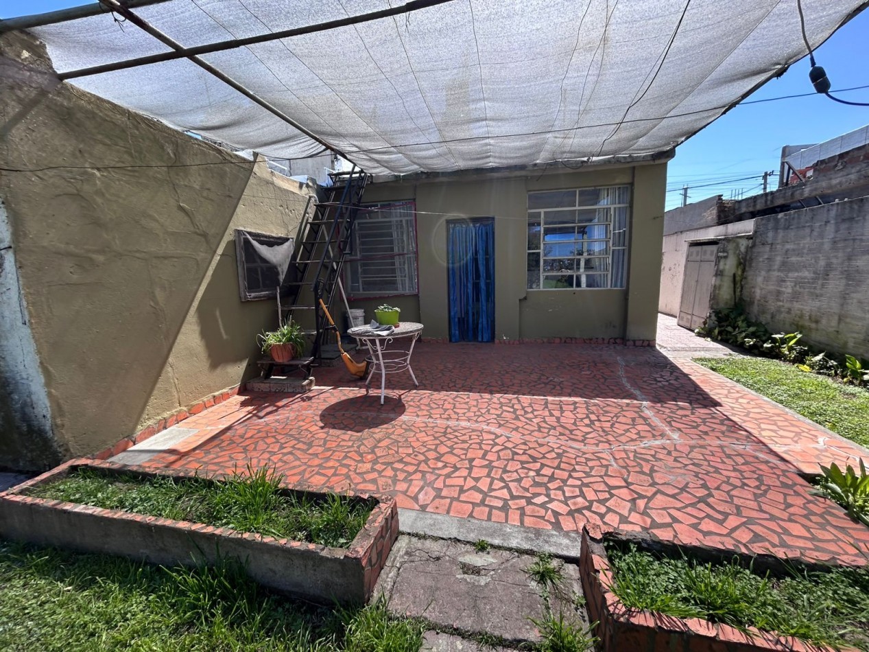 Villa Gobernador Galvez, San Diego 2000, dos dormitorios, patio amplio, 
