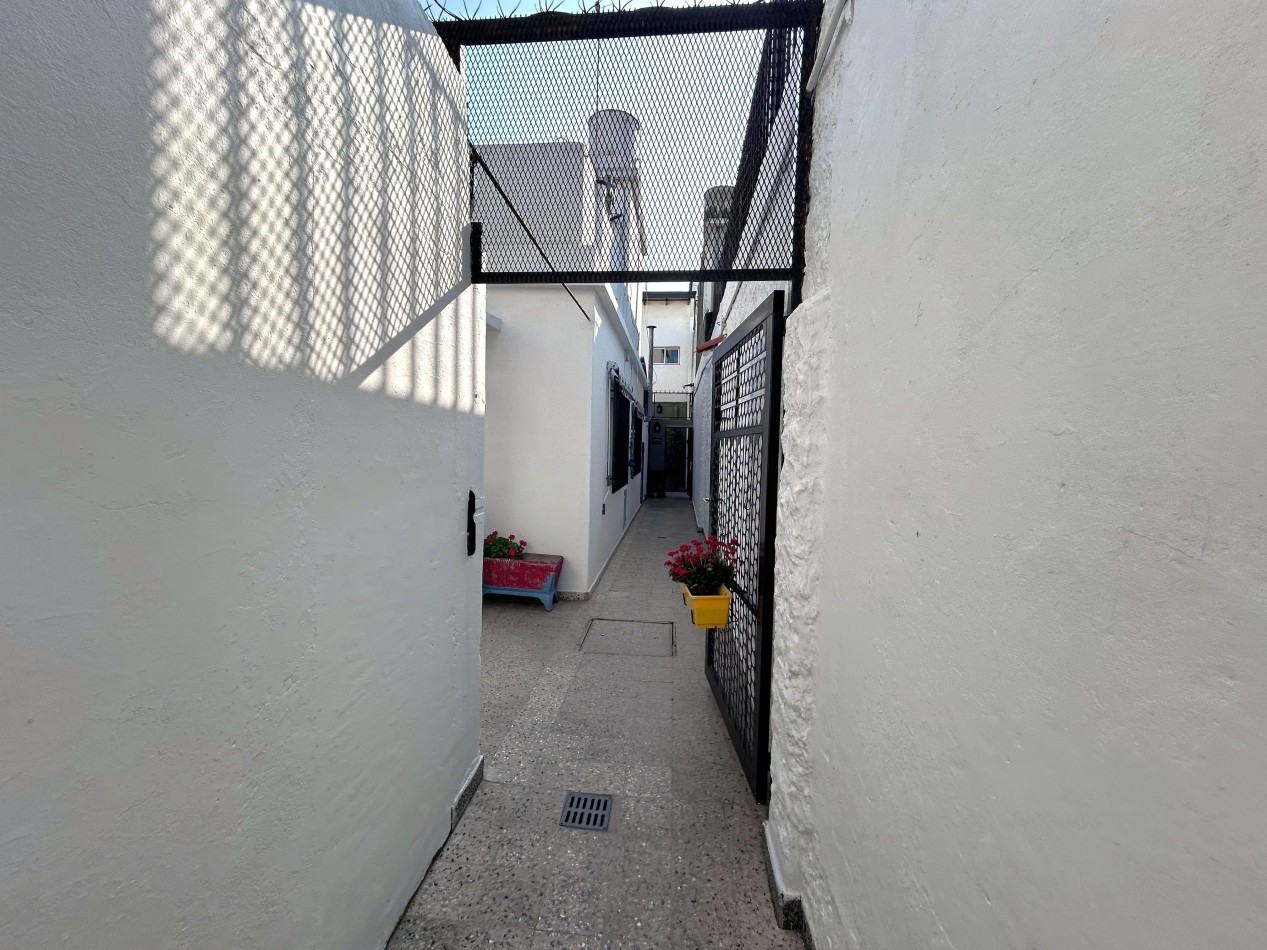 Estrada 600, depto interno, dos dormitorios amplios, ubicado en el corazon de Arroyito Rio, Rosario.