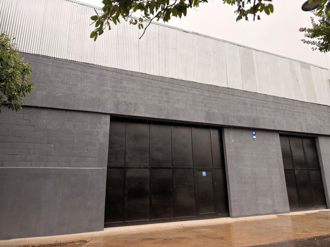 Amplio Galpon 807m2, en venta - Union 2600, Rosario