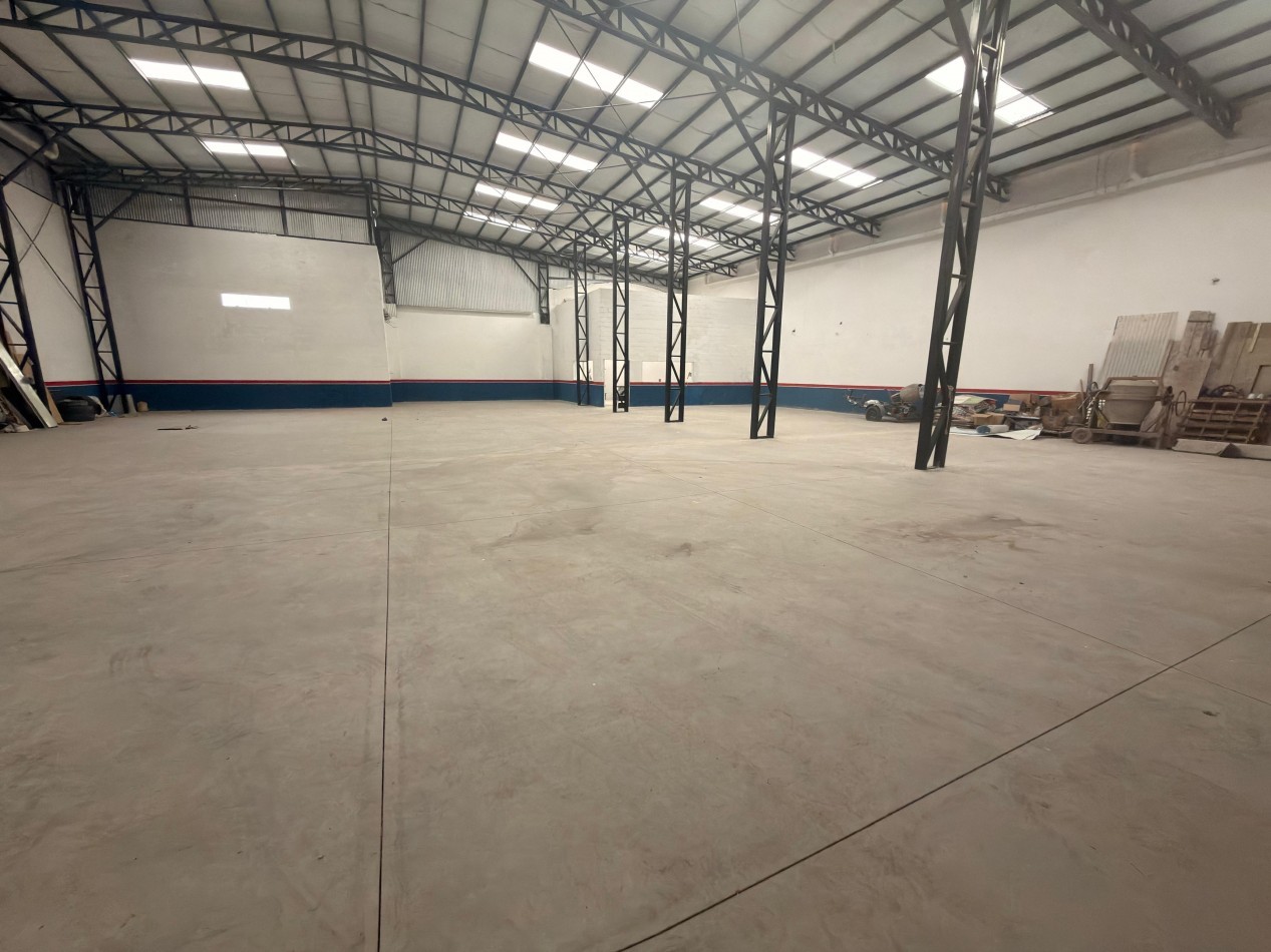 Amplio Galpon 807m2, en venta - Union 2600, Rosario