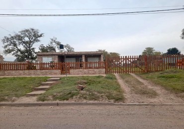 Villa Mugueta, Reconquista 700. Lote de 550m2 con Casa de 4 dormitorios, Quincho y Pileta