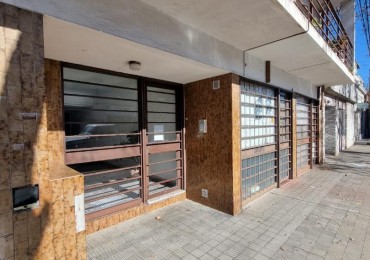 Virasoro 1900, un dormitorio, segundo piso escalera.