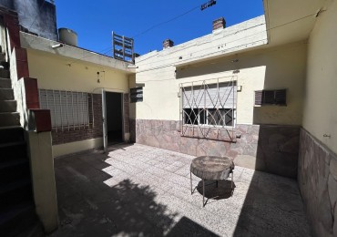 Virasoro 1700, propiedad interna unica de dos dormitorios.